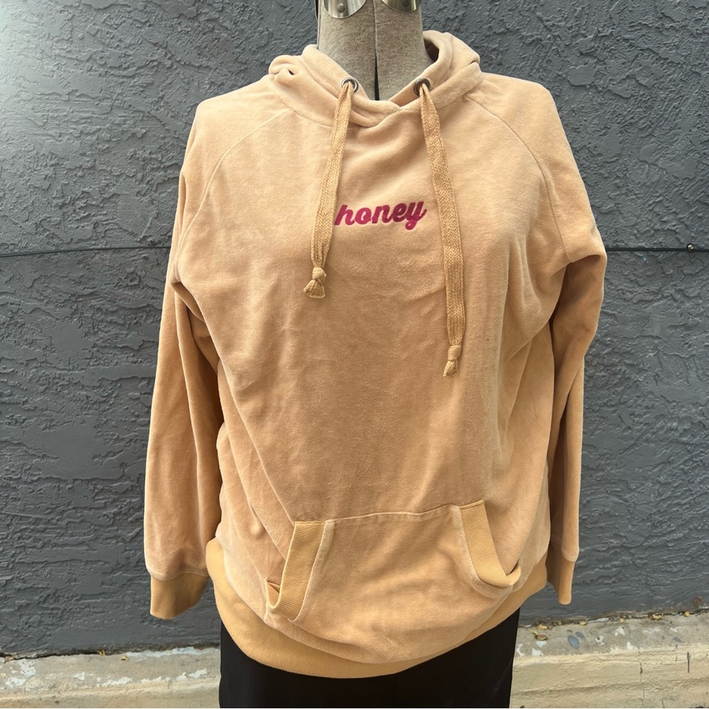 RUE21 Beige Pullover‎ Tan Fleece Hoodie Sweatshirt Size Small “honey”